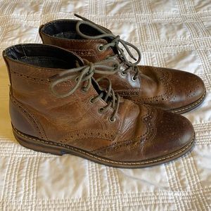 Men’s Wingtip Boots